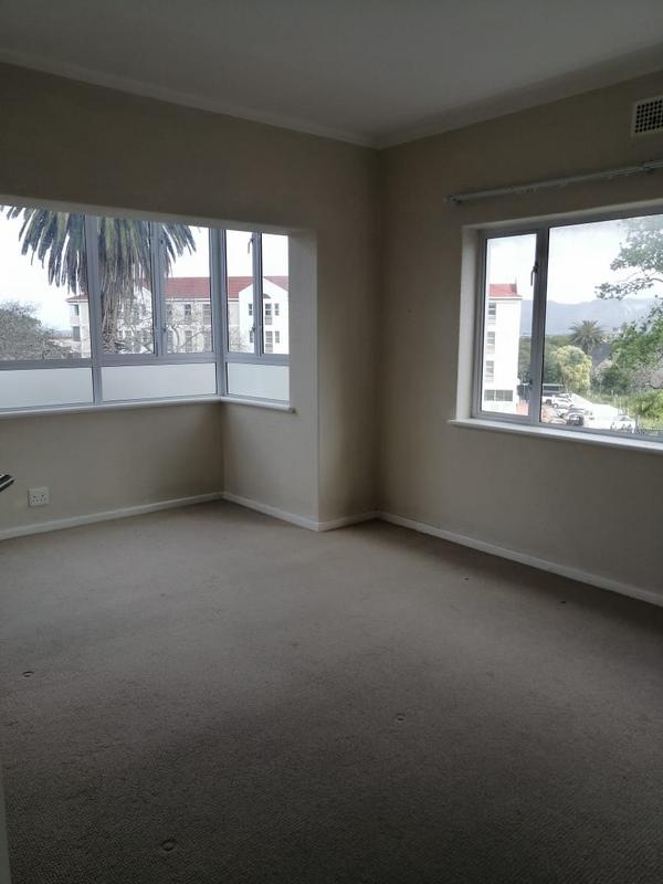 2 Bedroom Property for Sale in Wynberg Western Cape
